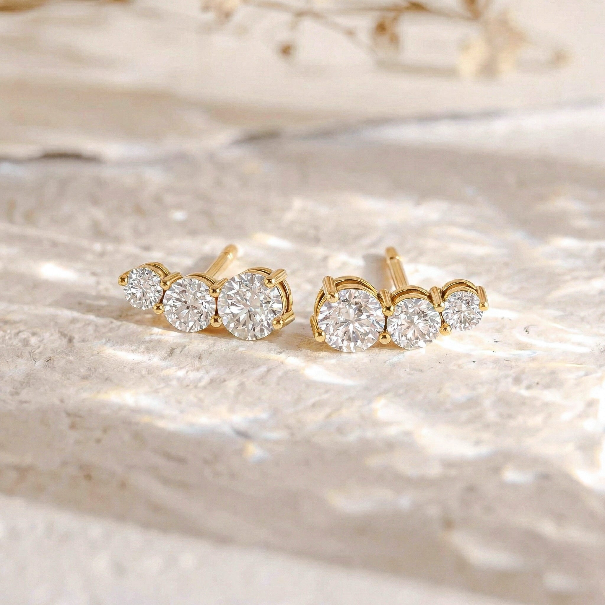 Simulated Diamond Round Stud Earring in 925 Sterling Silver 5X4X3MM 1.40 ct.