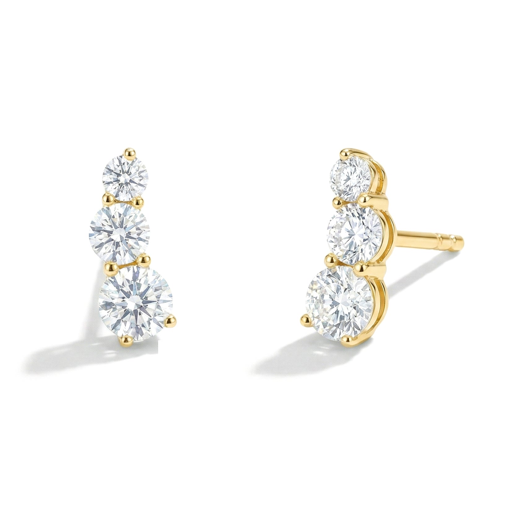 Simulated Diamond Round Stud Earring in 925 Sterling Silver 5X4X3MM 1.40 ct.