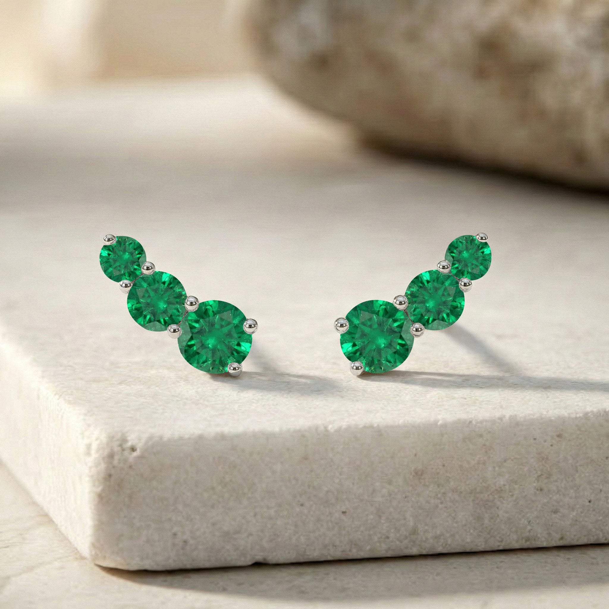 Emerald Round Stud Earring in 925 Sterling Silver 5X4X3MM 1.40 ct.