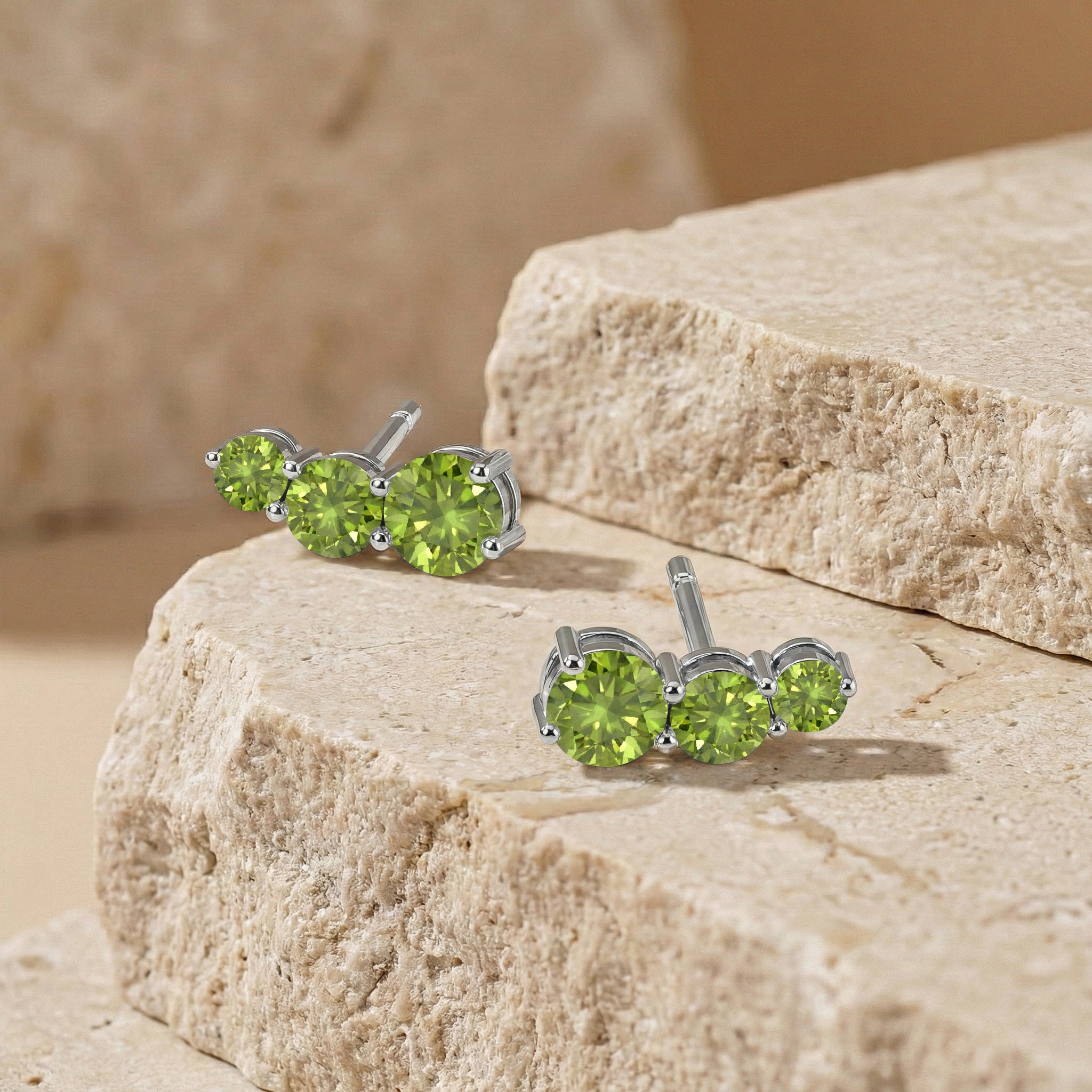 Peridot Round Stud Earring in 925 Sterling Silver 5X4X3MM 1.40 ct.