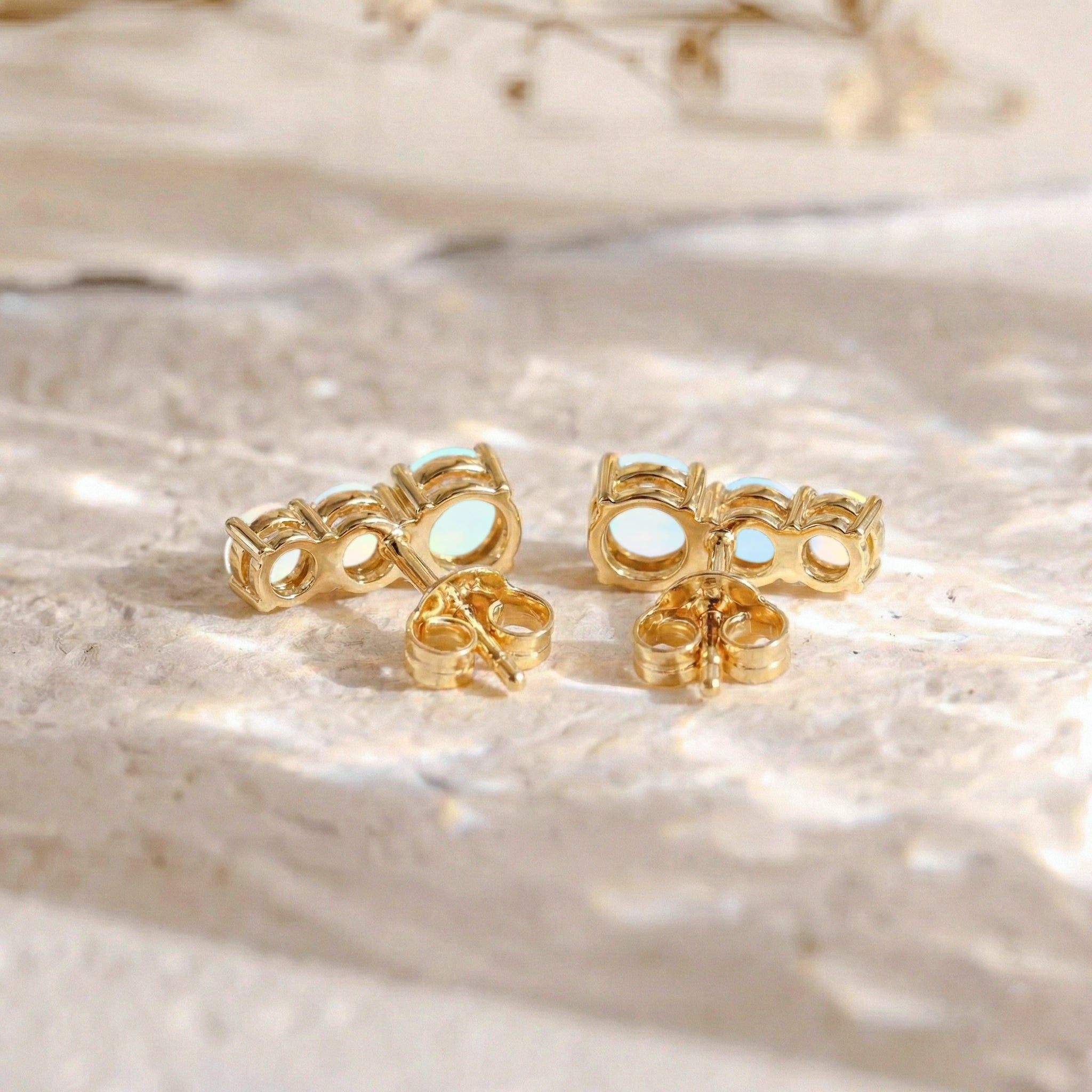 White Round Opal Stud Earring in 925 Sterling Silver 5X4X3MM 1.40 ct.