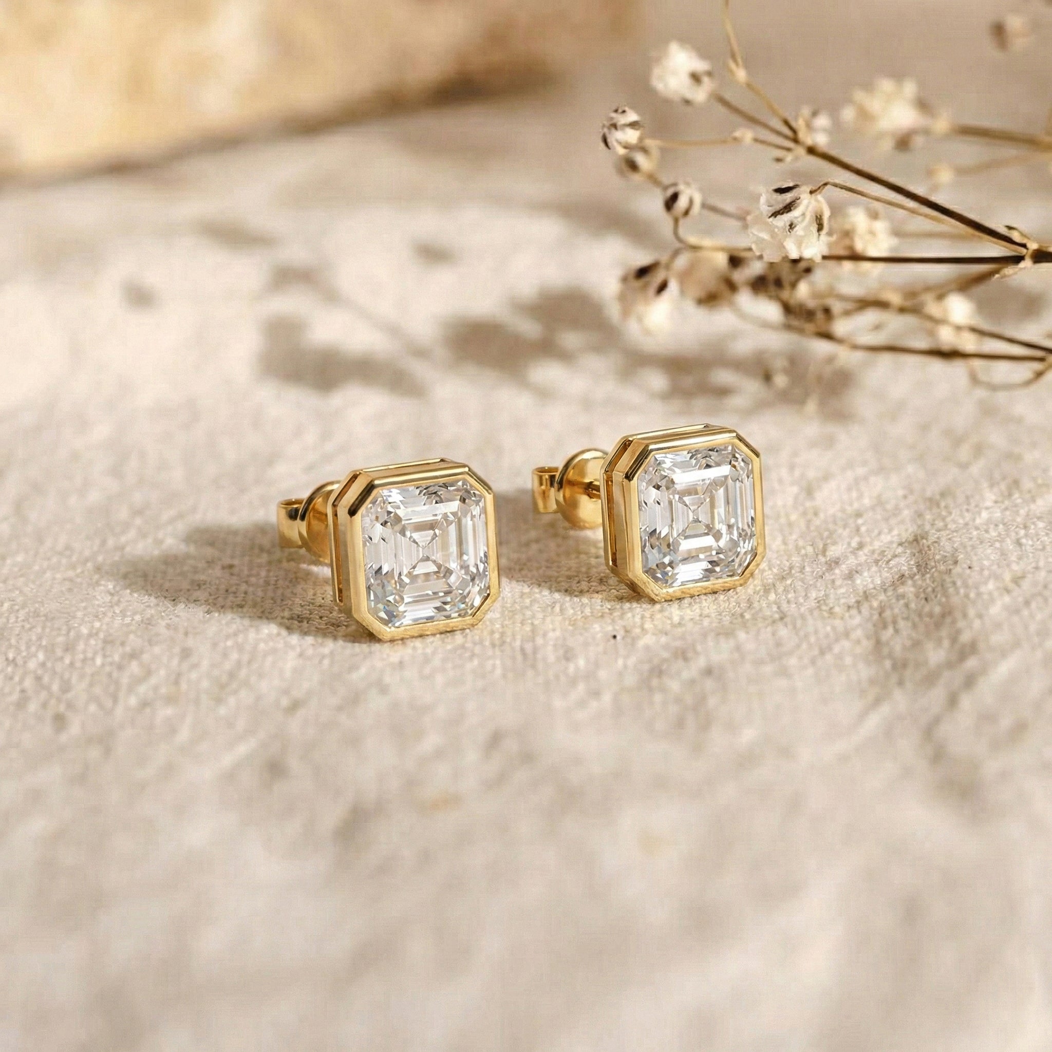 Simulated Diamond Octagon Stud Earring in 925 Sterling Silver 6MM 2ct.
