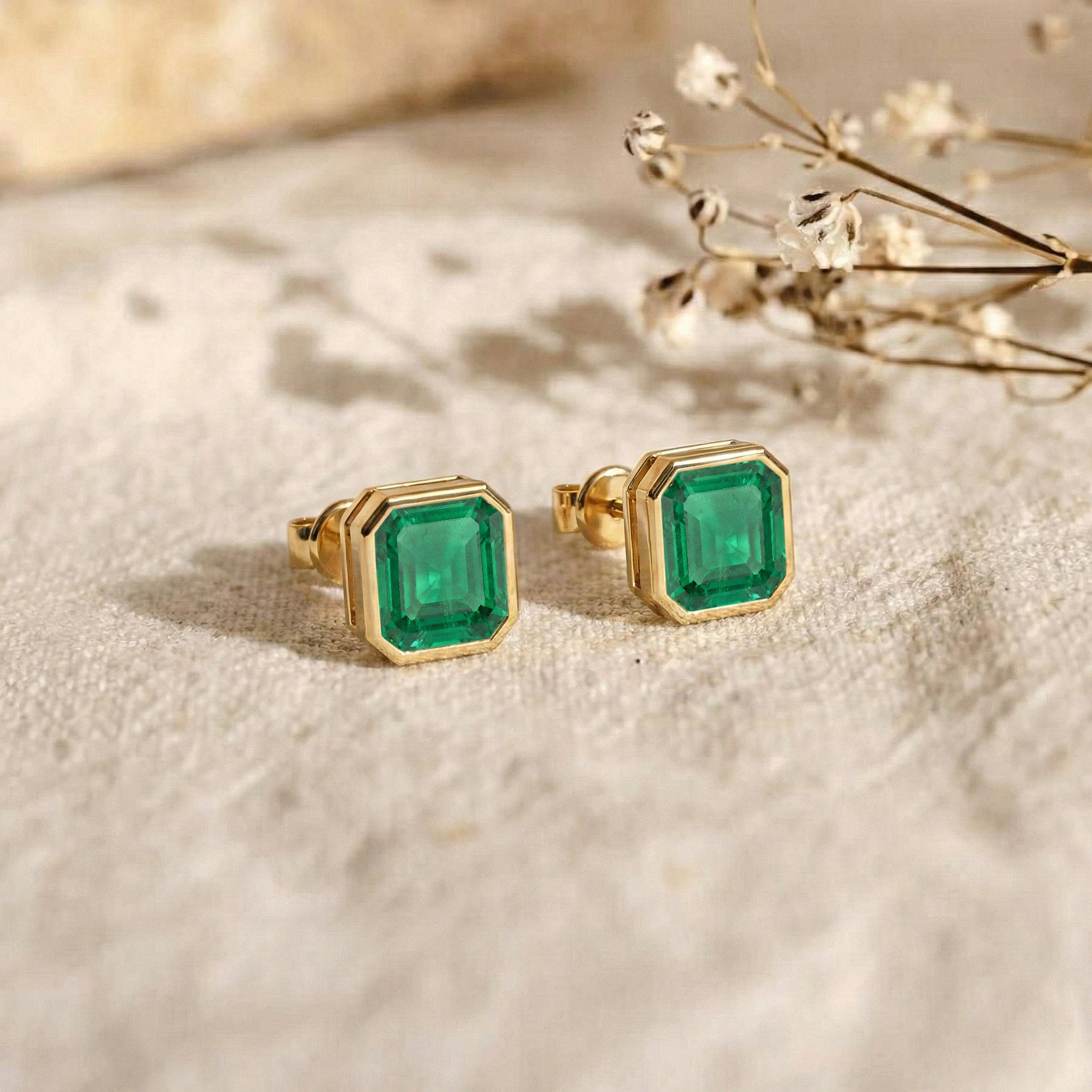Emerald Octagon Stud Earring in 925 Sterling Silver 6MM 2ct.
