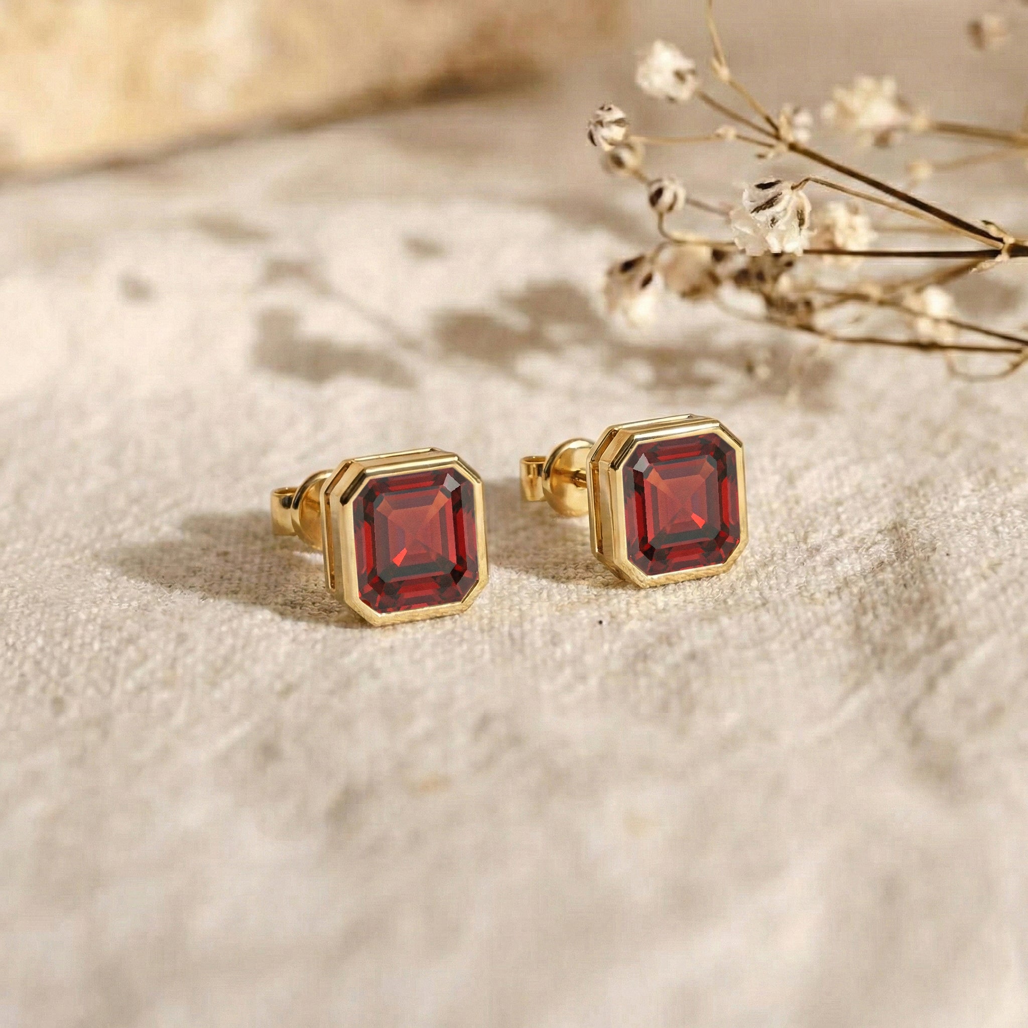 Garnet Octagon Stud Earring in 925 Sterling Silver 6MM 2ct.