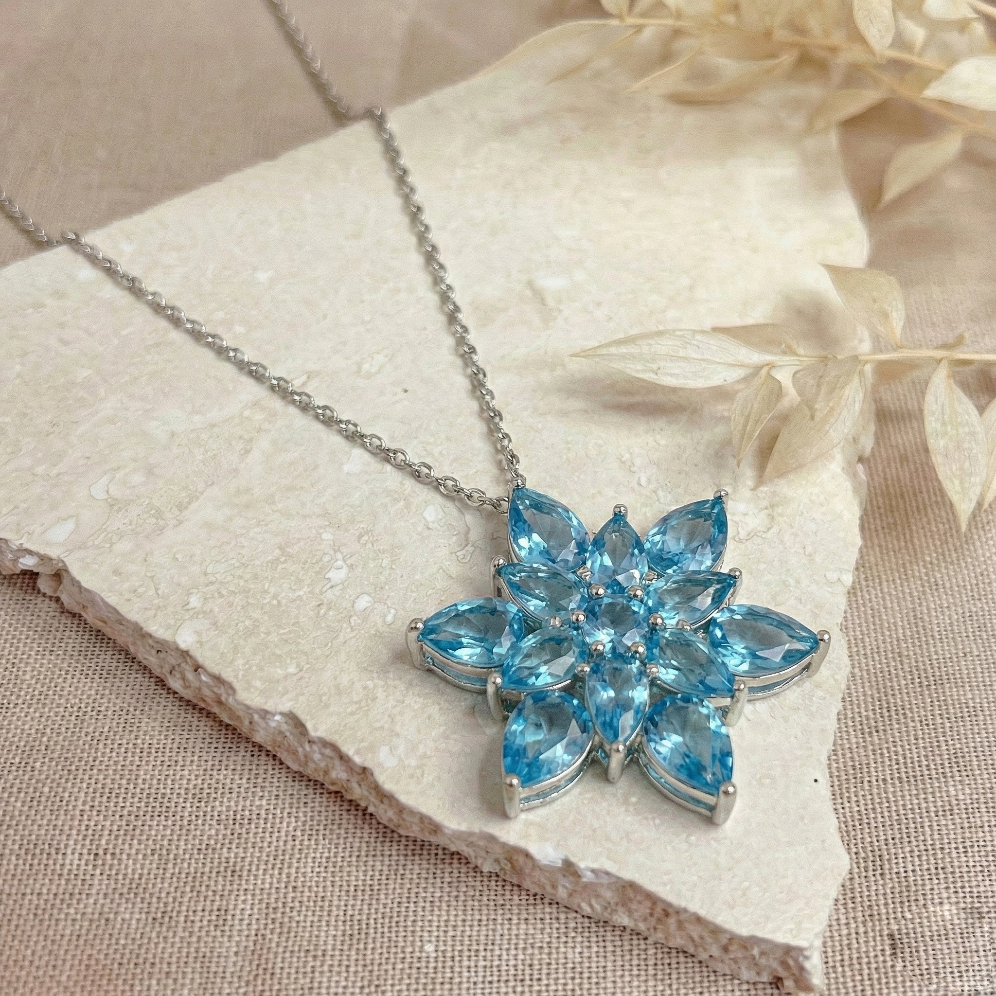 Blue Topaz Pear Floral Pendant Necklace in 925 Sterling Silver 5.70ct
