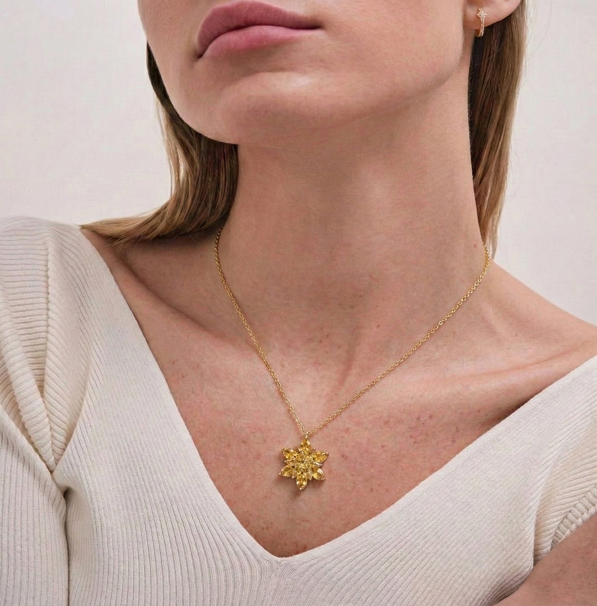 Citrine Pear Floral Pendant Necklace in 925 Sterling Silver 5.70ct
