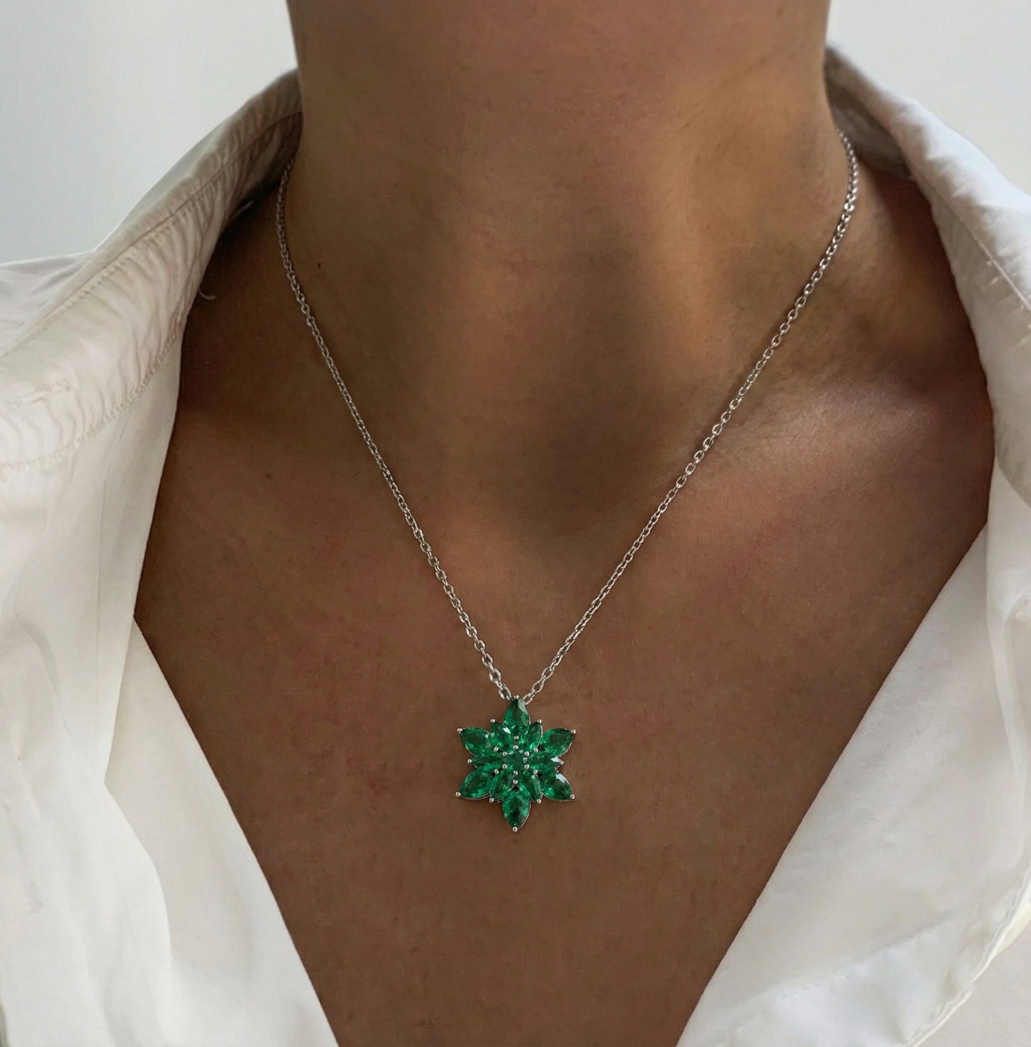 Emerald Pear Floral Pendant Necklace in 925 Sterling Silver 5.70ct
