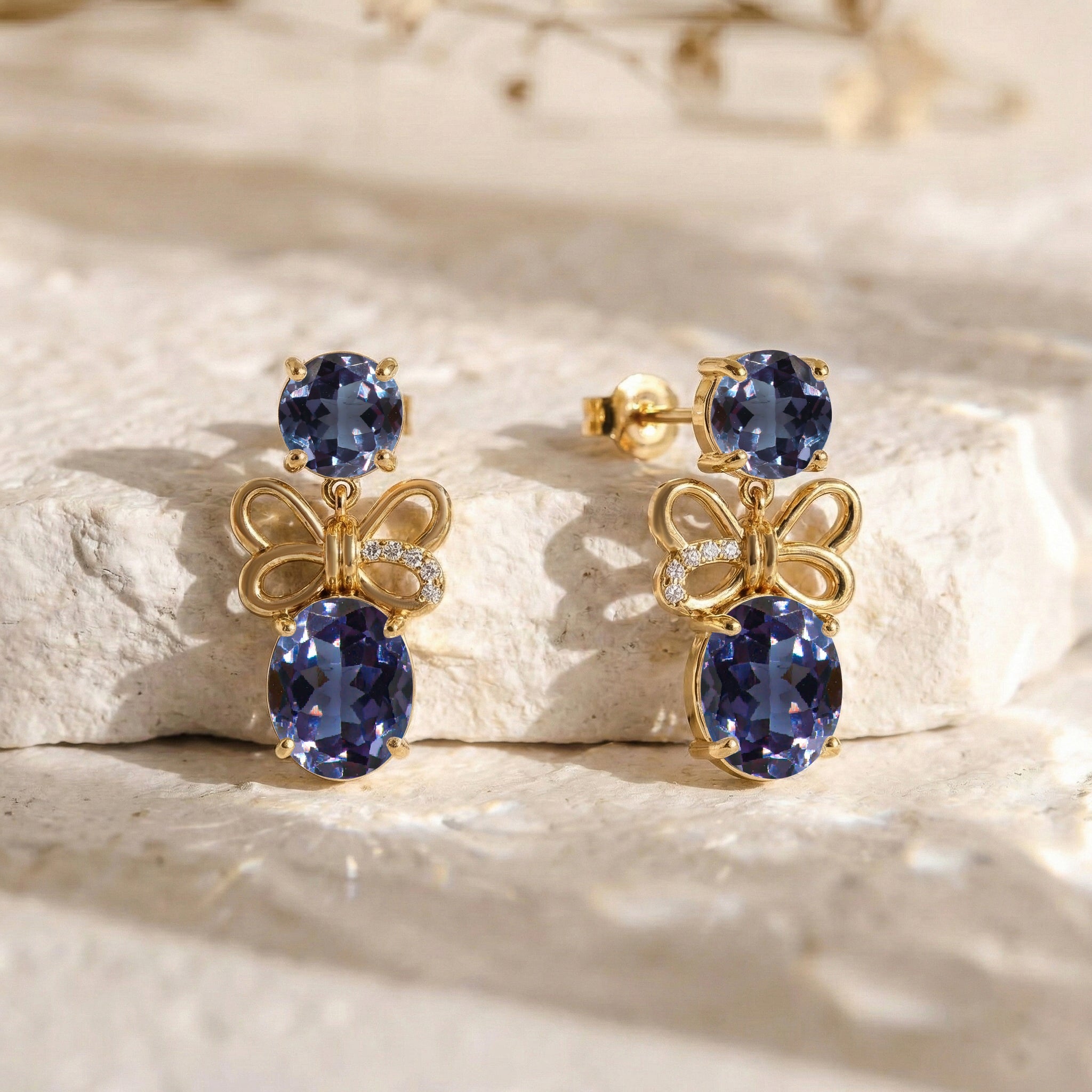 Alexandrite Round and Oval Stud Earring in 925 Sterling Silver 6 MM 5-ct.