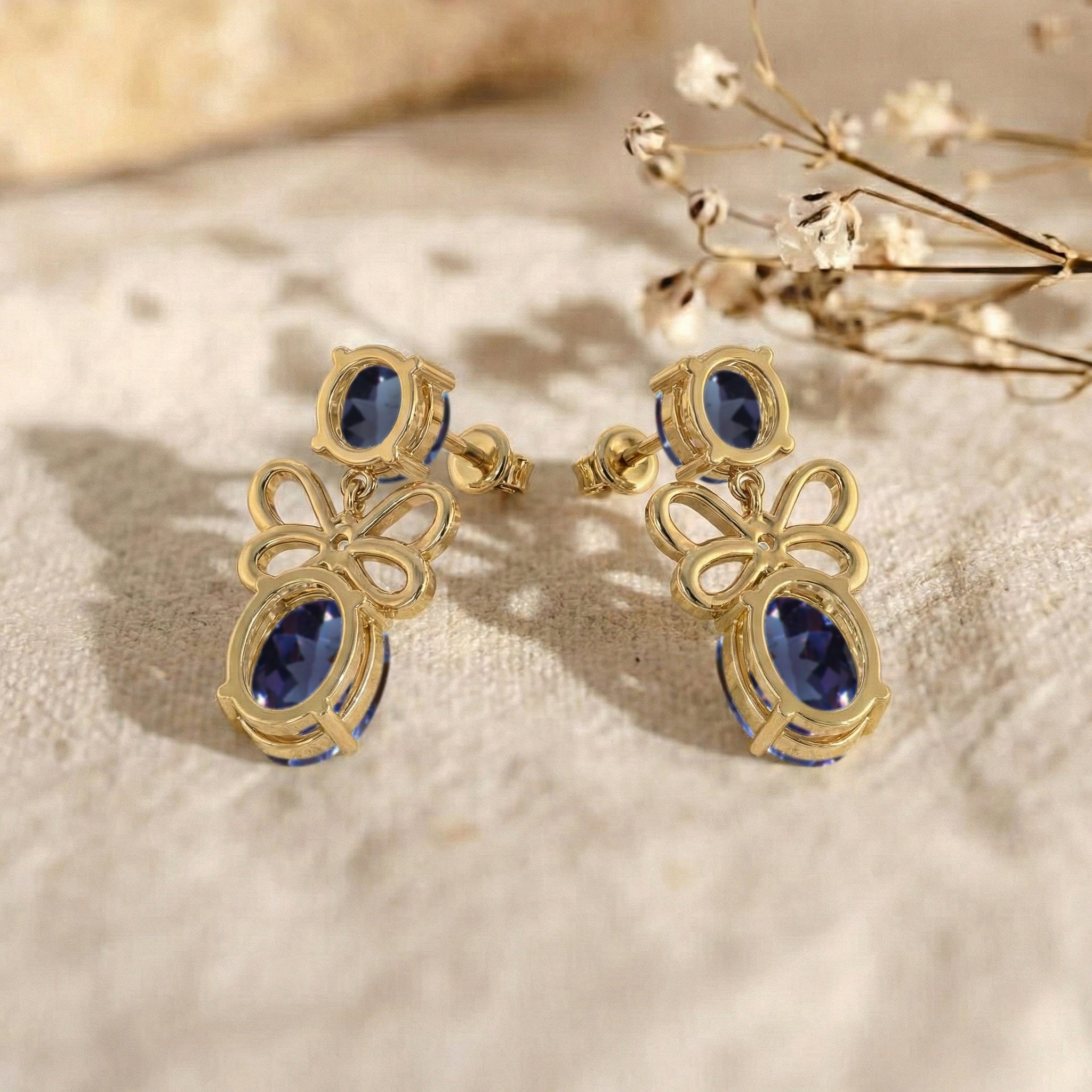 Alexandrite Round and Oval Stud Earring in 925 Sterling Silver 6 MM 5-ct.