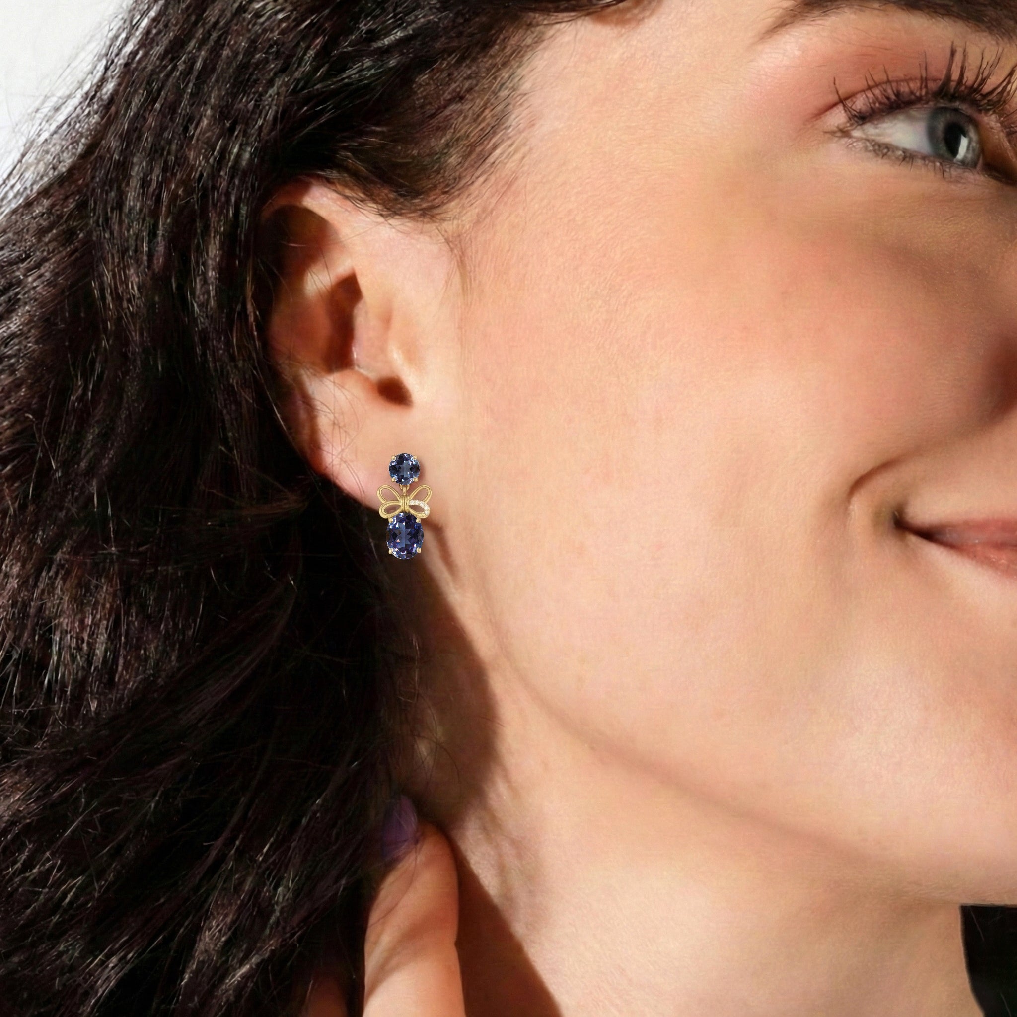 Alexandrite Round and Oval Stud Earring in 925 Sterling Silver 6 MM 5-ct.