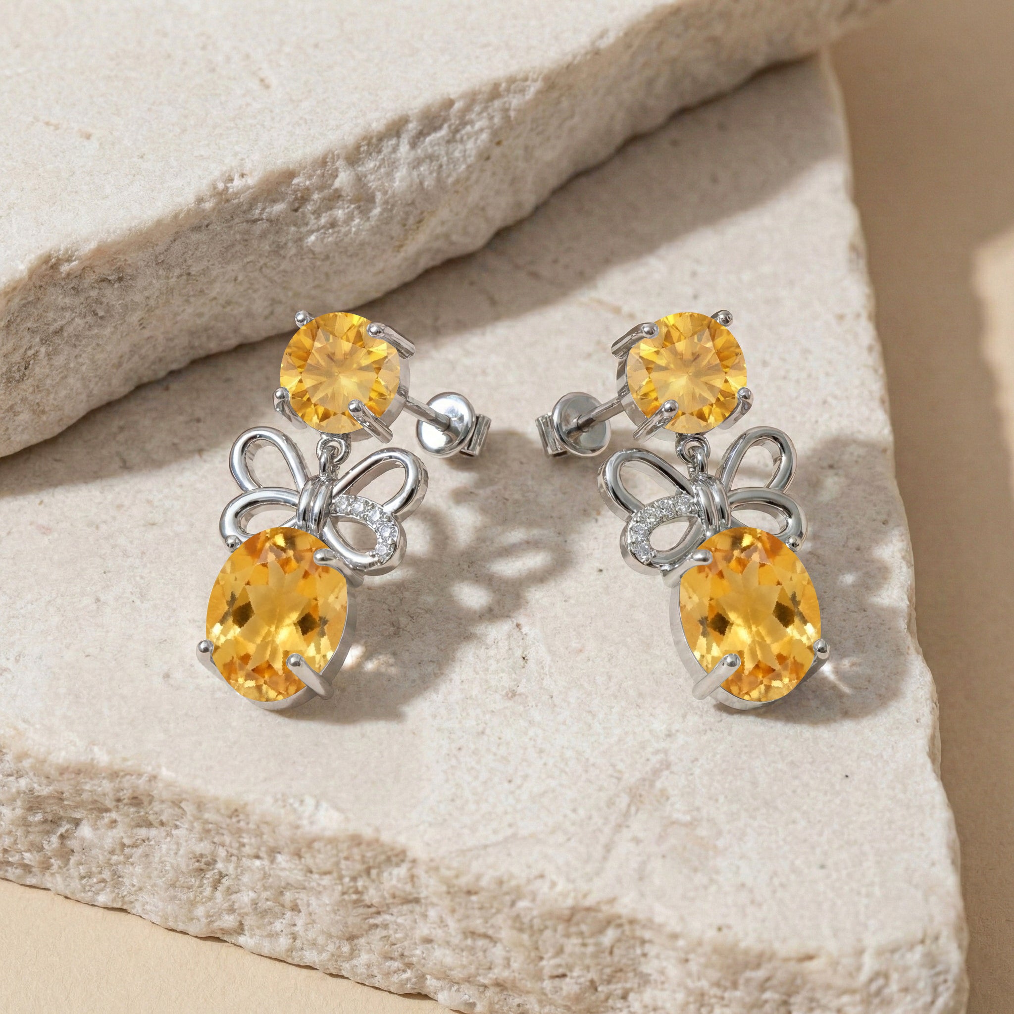 Citrine Round and Oval Stud Earring in 925 Sterling Silver 6 MM 5-ct.