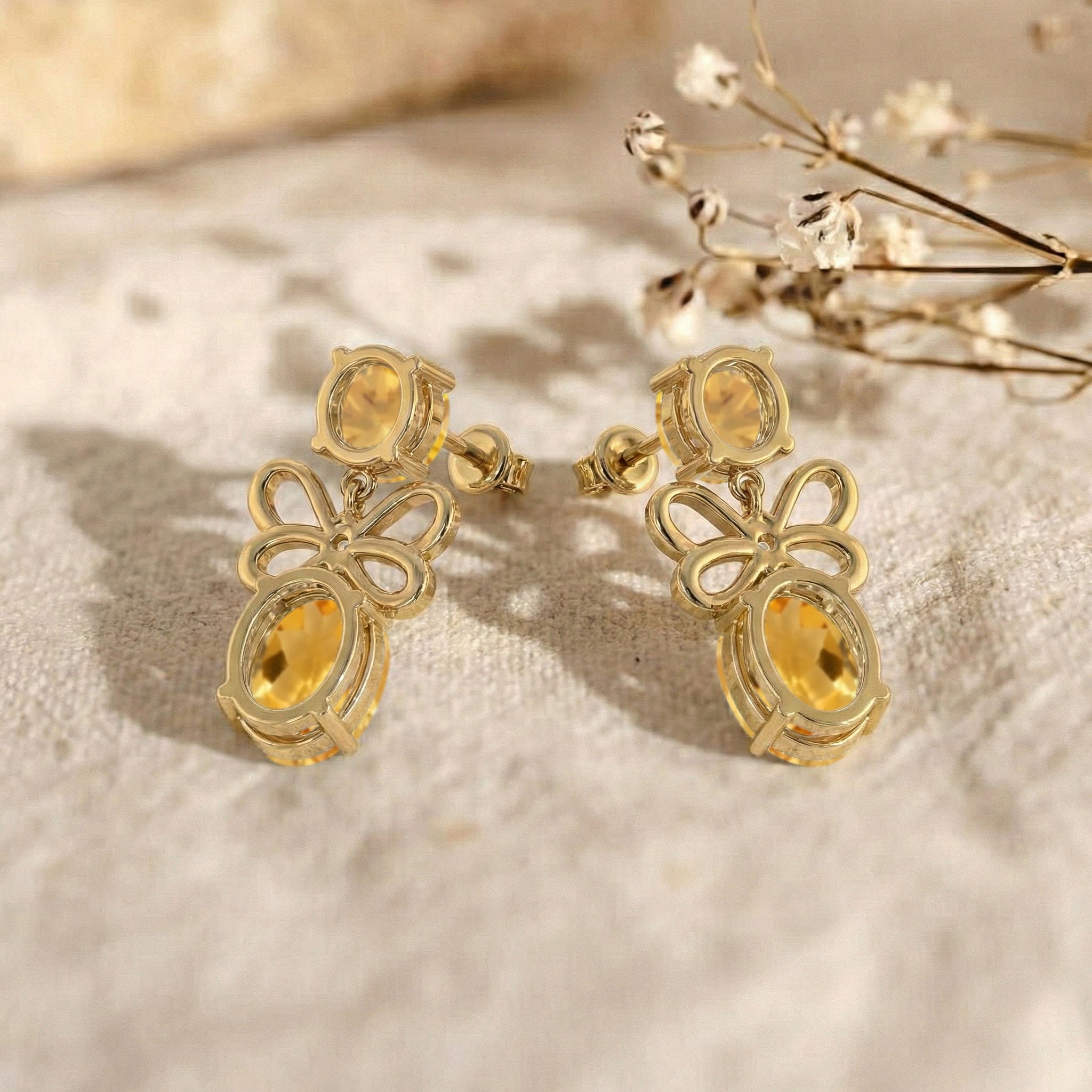 Citrine Round and Oval Stud Earring in 925 Sterling Silver 6 MM 5-ct.