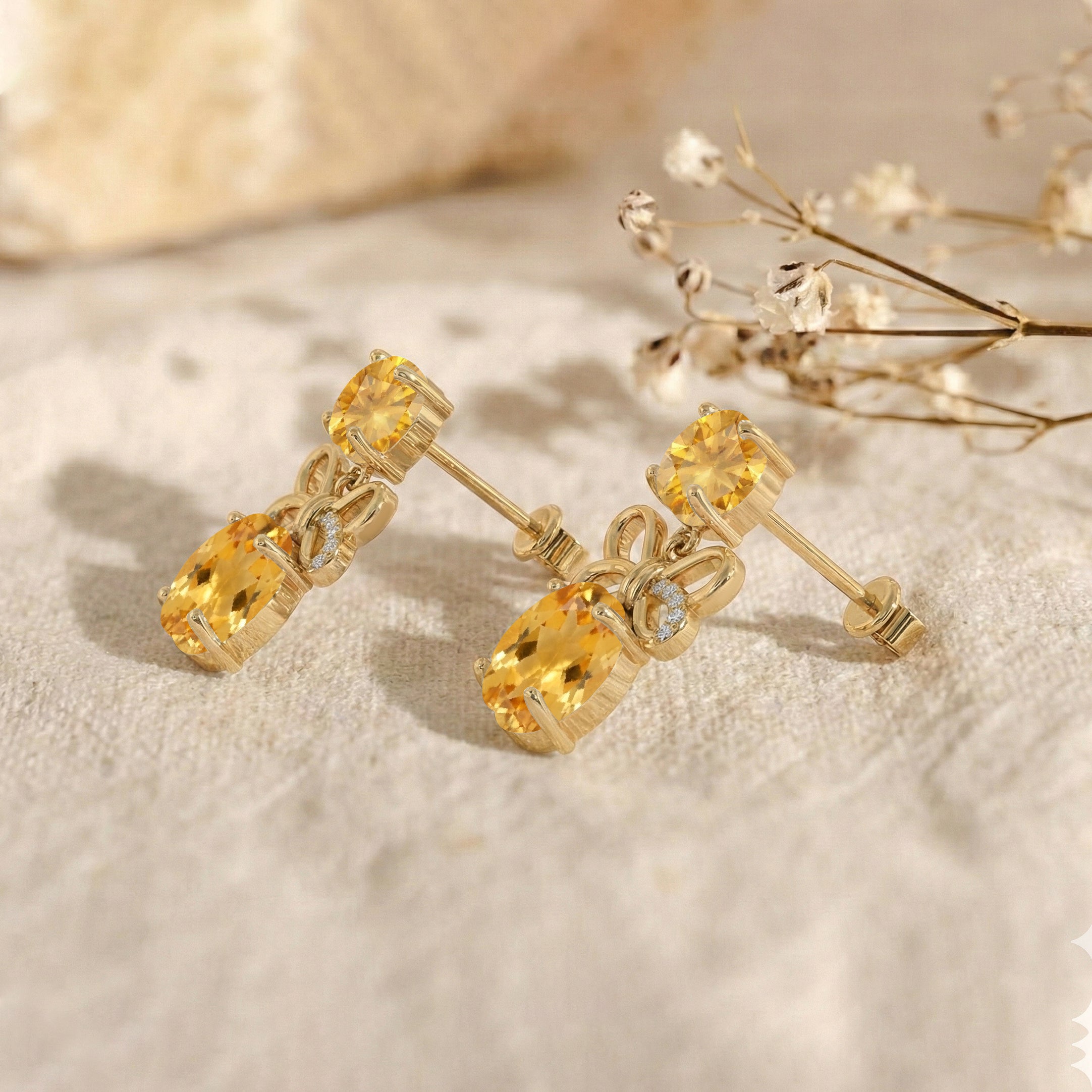 Citrine Round and Oval Stud Earring in 925 Sterling Silver 6 MM 5-ct.