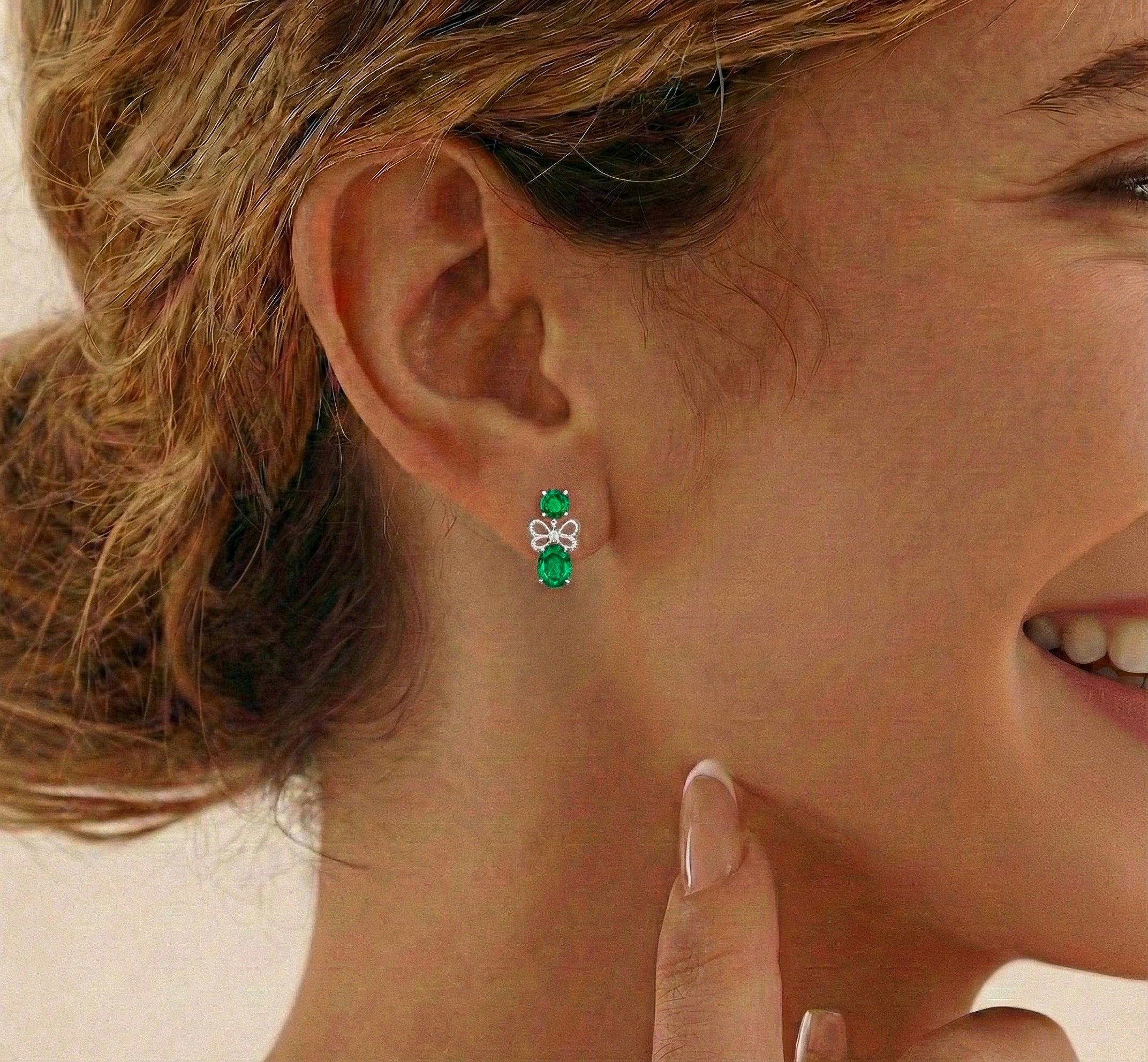 Emerald Round and Oval Stud Earring in 925 Sterling Silver 6 MM 5-ct.