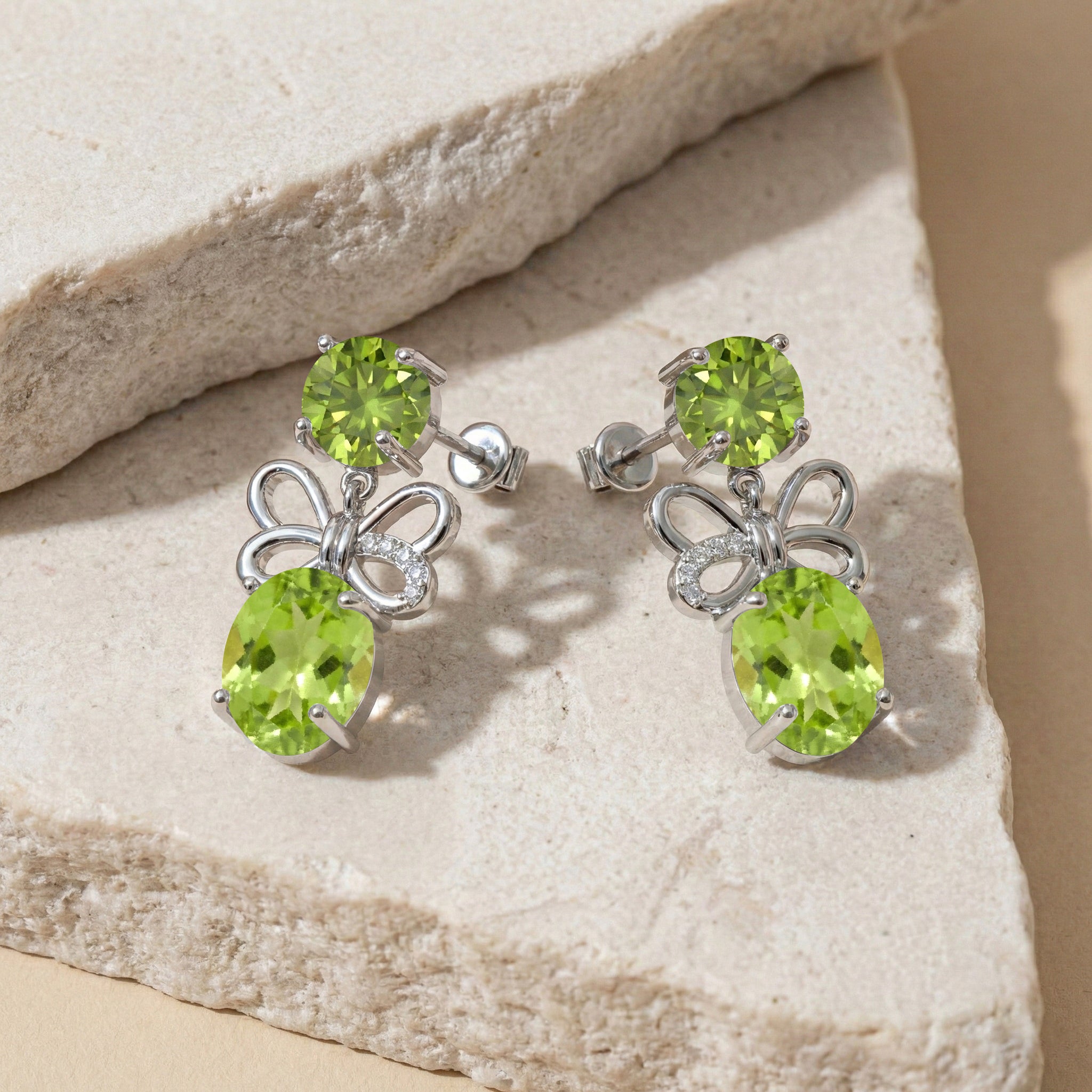 Peridot Round and Oval Stud Earring in 925 Sterling Silver 6 MM 5-ct.