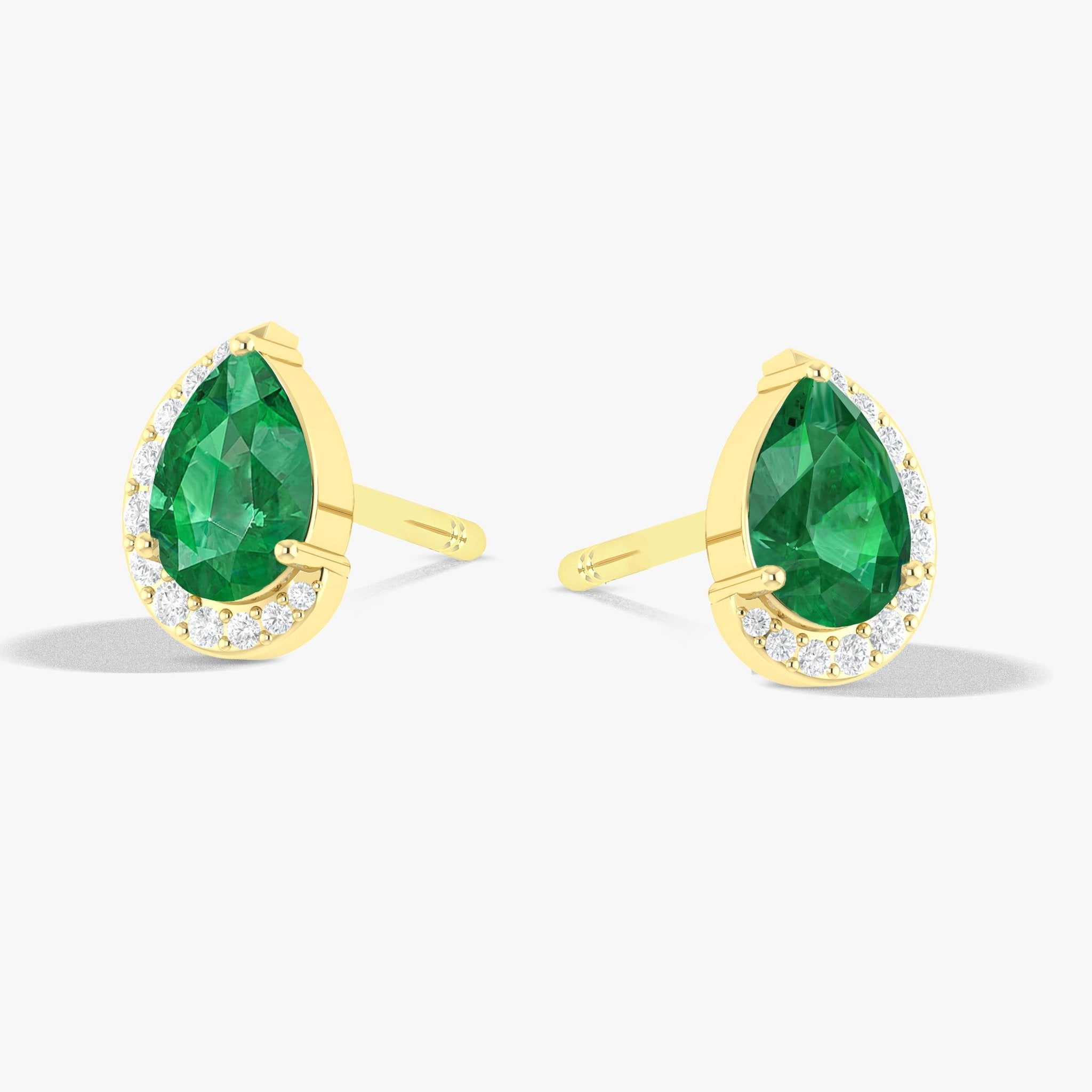 Emerald Gemstone Pear Design Stud Earring - Goodstone Jewels